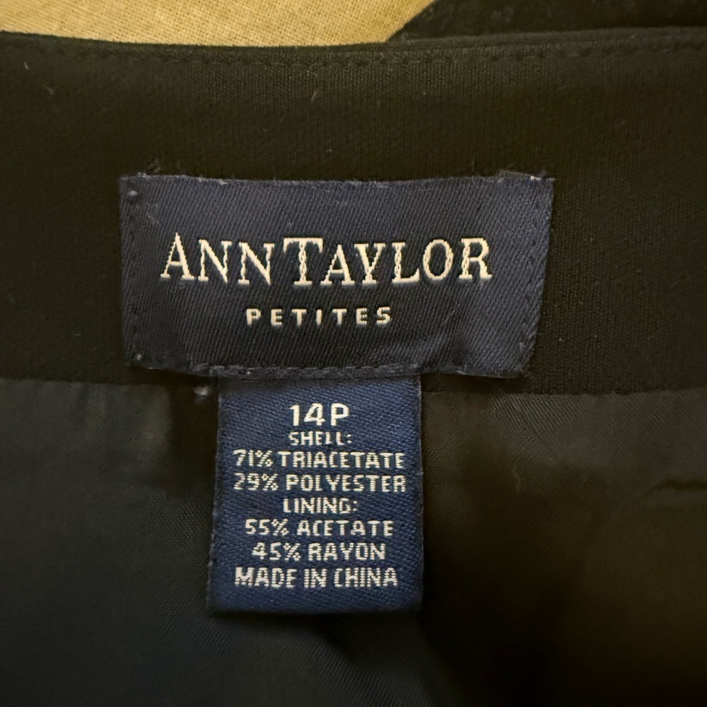 Ann Taylor Petites Black Pleated Hem Skirt Size 14P Work Career Classic - Picture 13 of 13